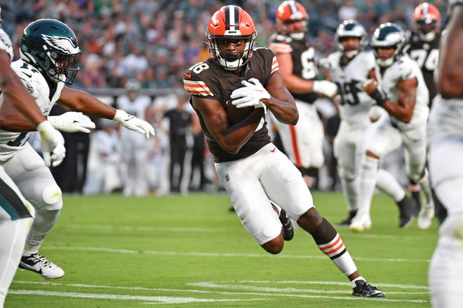 Aug. 17: Cleveland Browns wide receiver David Bell (18) makes a catch against the Philadelphia Eagles during the first quarter at Lincoln Financial Field.